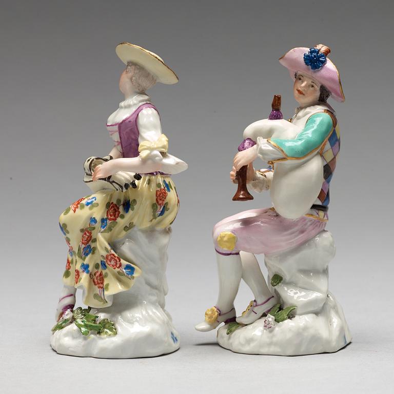 A pair of Meissen figurines of musicians, 18th Century.