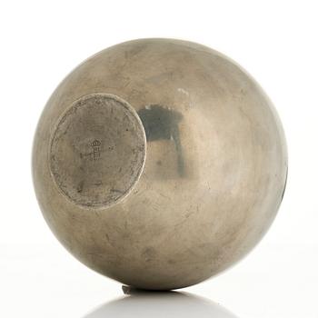 Sylvia Stave, vaser, två stycken, C.G. Hallberg, Stockholm, 1930-tal.