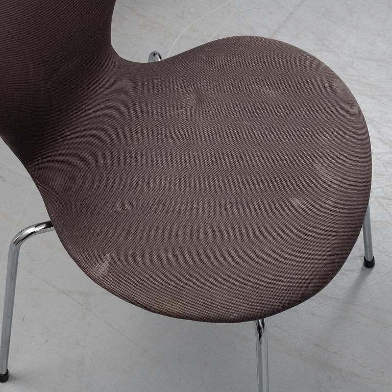 Arne Jacobsen, stolar, 10st, "Sjuan", Fritz Hansen, 1980.