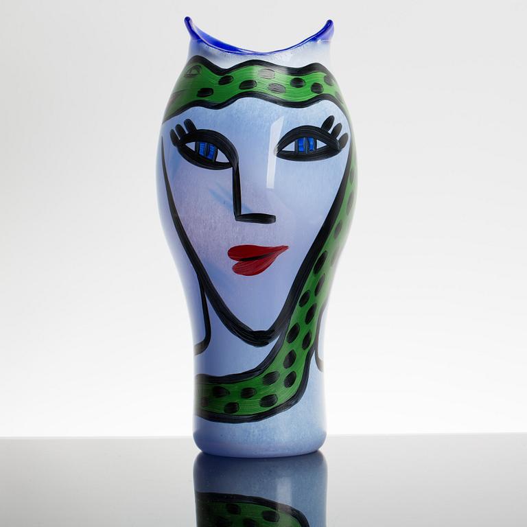 ULRICA HYDMAN-VALLIEN, a sigend Kosta Boda glass vase.