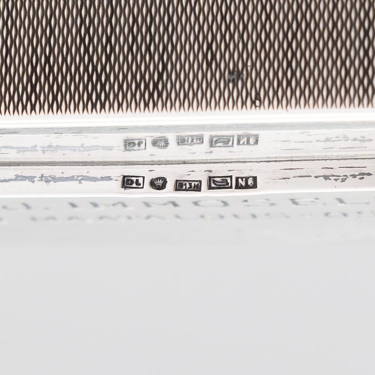 A silver cigar box, Finnish controlmark by Oskar Lindroos, Helsinki 1942.