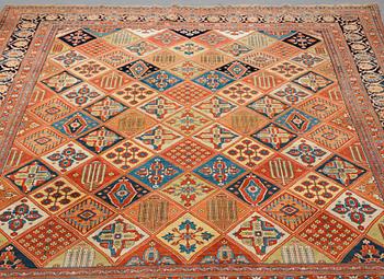 Matta, semiantik Keshan Motachem, ca 292-297 x 220-236 cm (samt en kortsida med 0,5-1 cm slätväv).