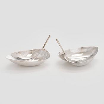 Tapio Wirkkala, two 'TW 4' bowls, Kultakeskus. Hämeenlinna 1955 and 1961.