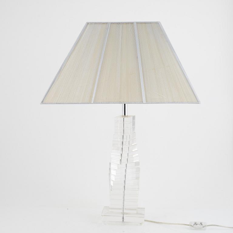 Table lamps, a pair, late 20th century.