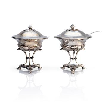 A pair of Swedish early 19th century silver suger bowls with lids, marks of Johan Fredrik Björnstedt, Stockholm 1818.