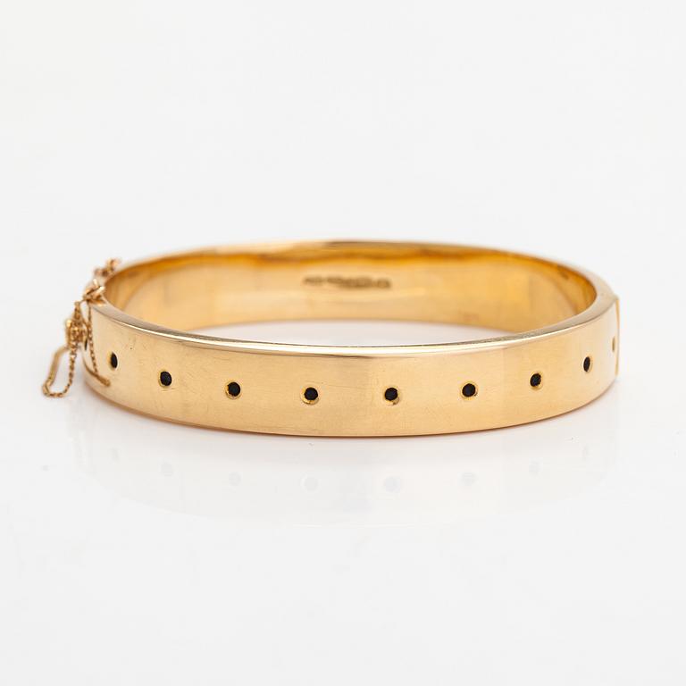 Kirsti Ilvessalo, An 18K gold and enamel bracelet. Westerback/Kalevala Koru, Helsinki 1959.