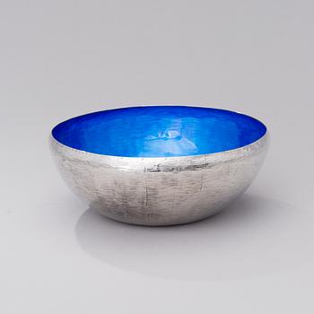 A sterling silver and enamel bowl.  Hopeakeskus, Hämeenlinna, Finland 1974.