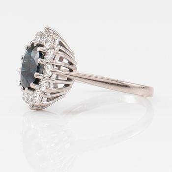 RING, 18K vitguld, blå safir, briljantslipade diamanter tot ca 1.00 ct, svenska stämplar SGG, Stockholm 1991.