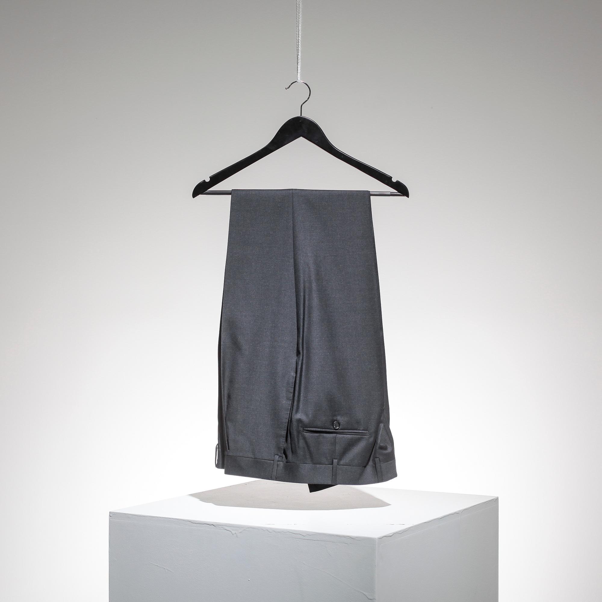 SUIT, Eduard Dressler, size 50.