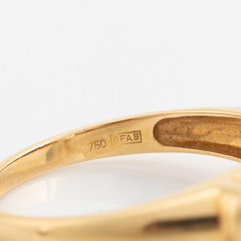 Ring 18K guld med vit topas och cabochonslipade rubiner.