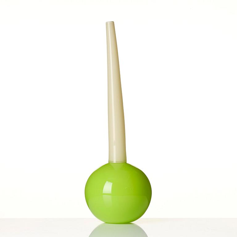 Gunnel Sahlin, flaska, Pilchuck Glass School, Seattle, 1995, blåst av Dante Marioni.