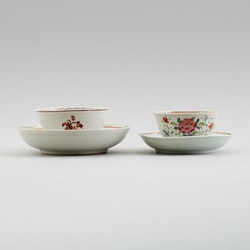 TESKÅL MED FAT OCH TESKÅL MED UDDA FAT, porslin, Kina, Qian Long 1736-1795.