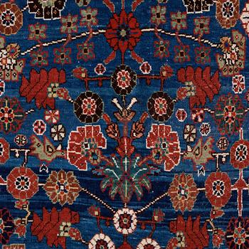 RUG. Antique Qashgai. 218,5 x 120,5 cm.