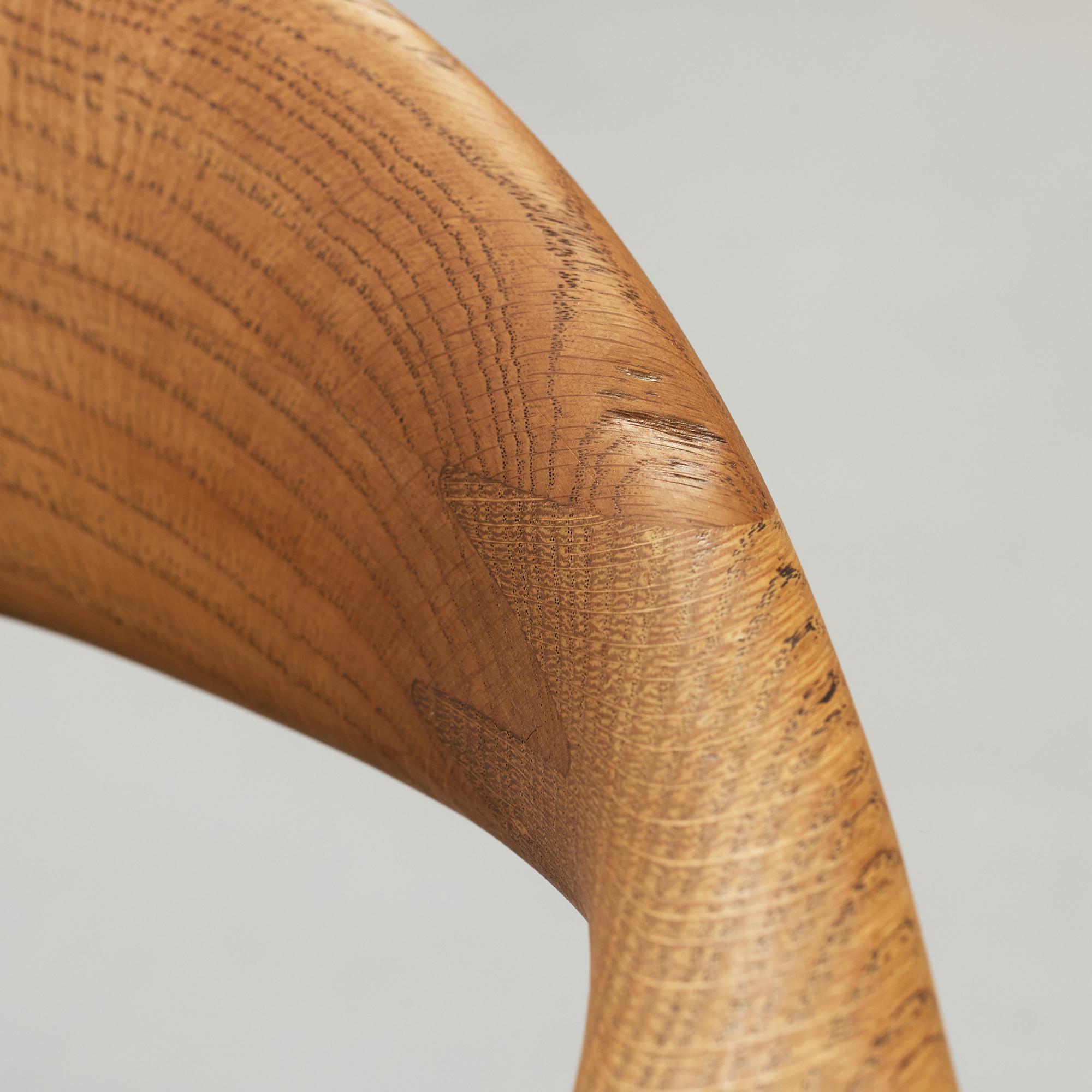 HANS J WEGNER, stolar, ett par "The Chair", Johannes Hansen, Köpenhamn.