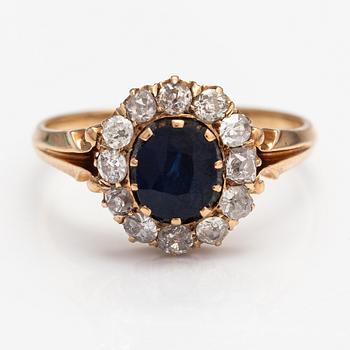 Ring, 14K guld, safir, gammalslipade diamanter ca 0.72 ct tot.