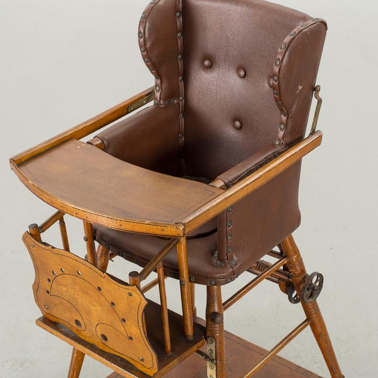 BARNSTOL 1900-talets första hälft.