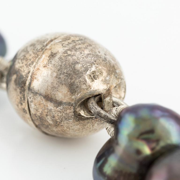 Necklace, Ateljé Minowa, Etsuko Minowa, with cultured freshwater pearls.