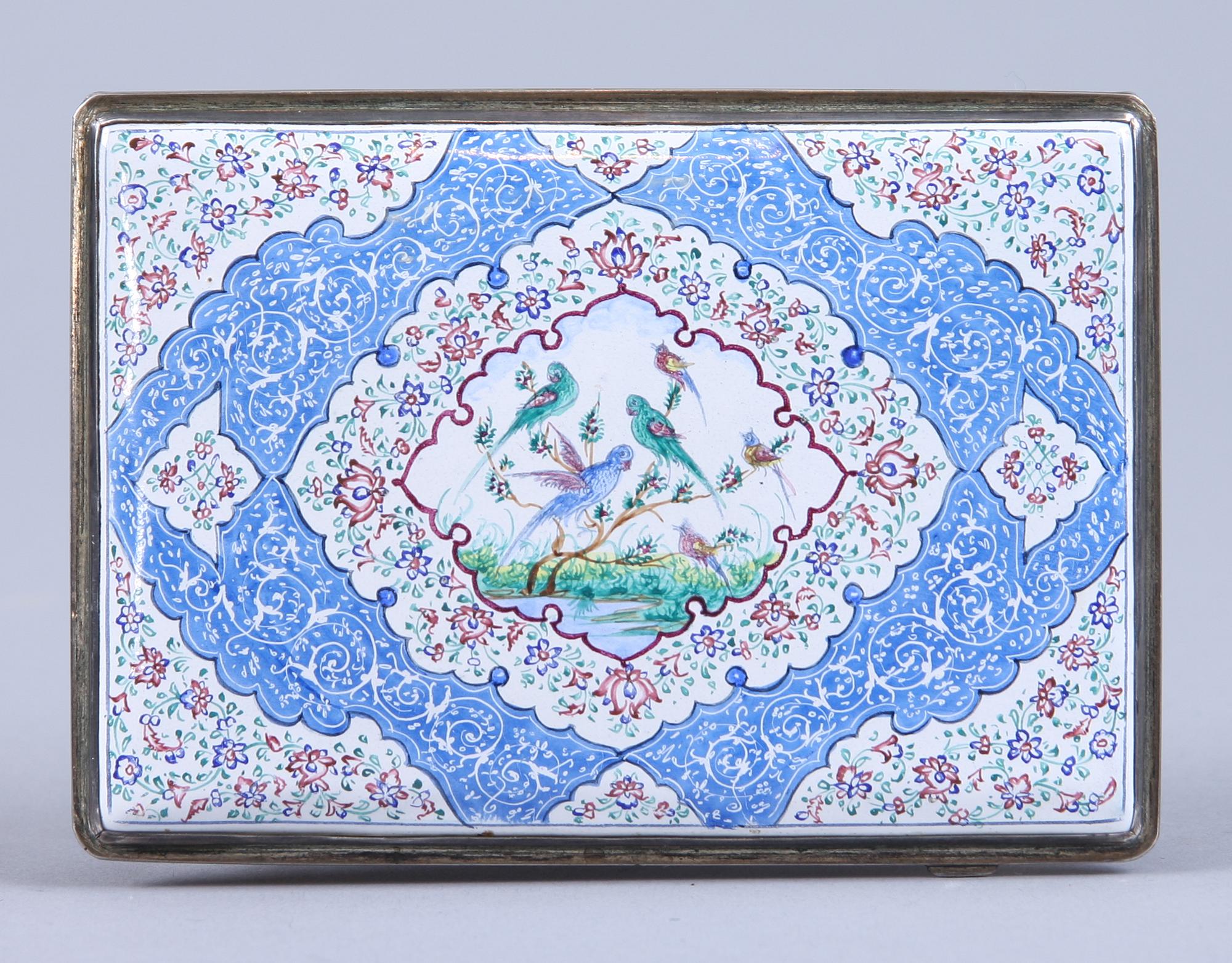 DOSA, silver samt emalj. 1900-tal.