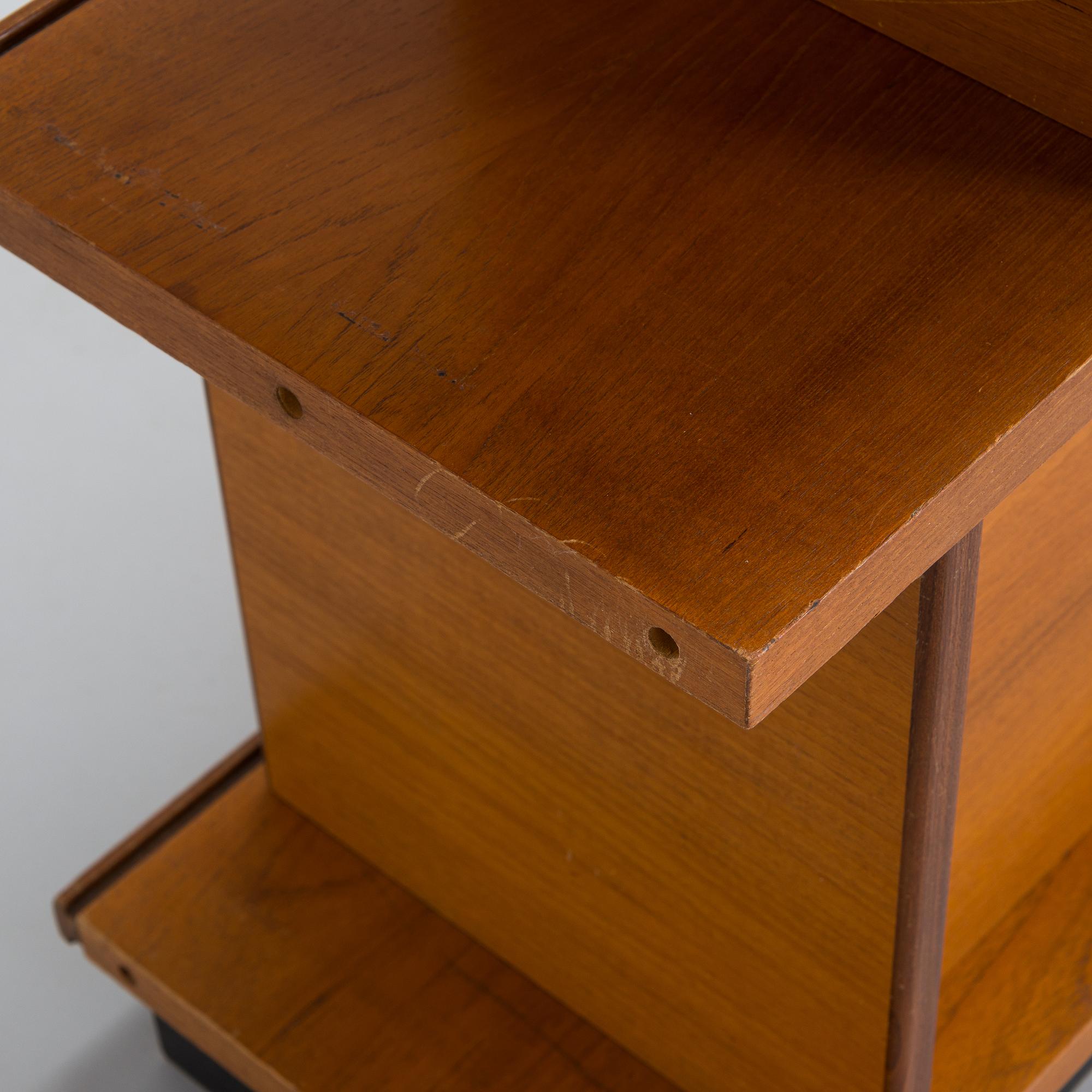 Ilmari Tapiovaara, kirjahylly, "Pala" valmistaja Asko 1900-luvun puoliväli.