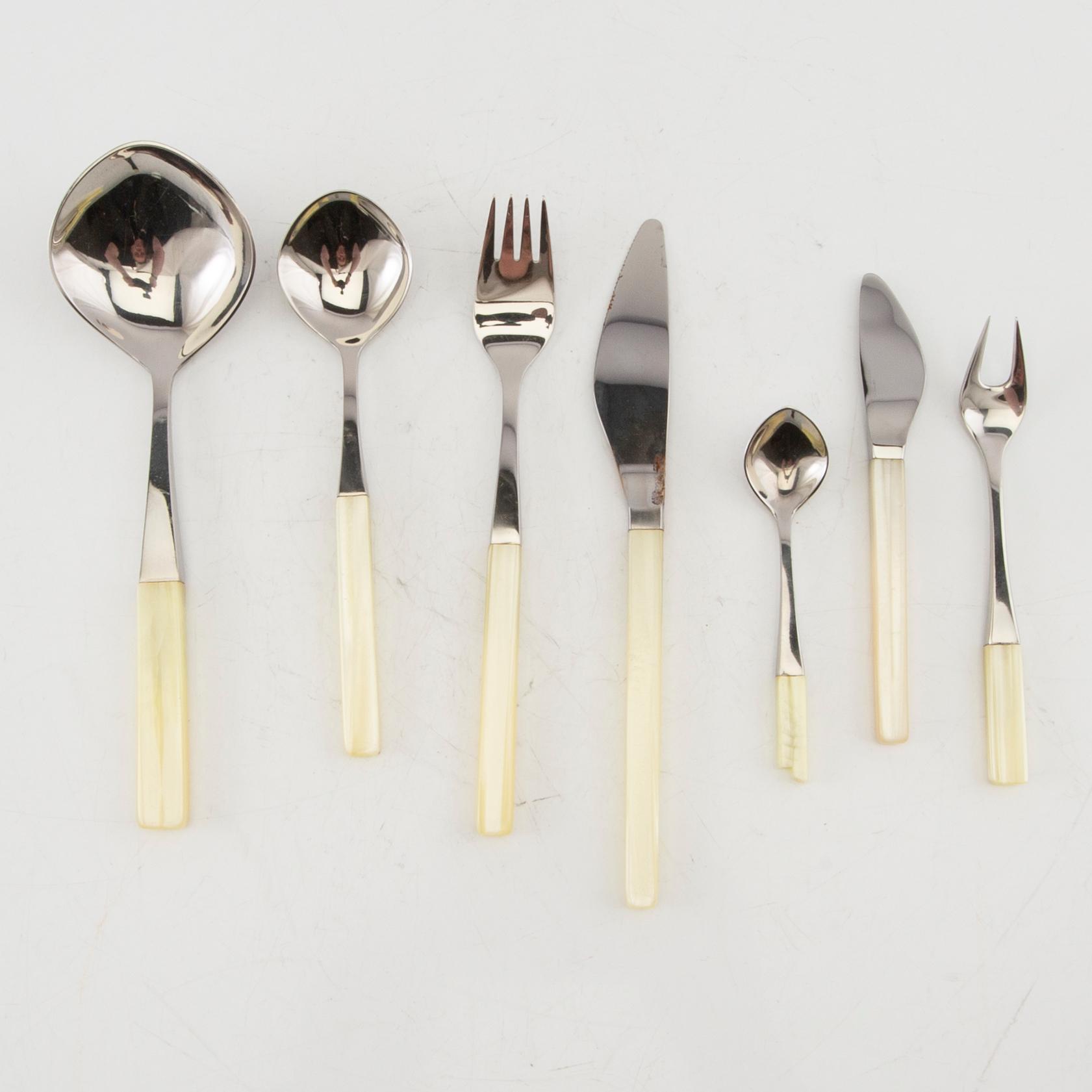 Tias Eckhoff, 29 pieces of "Opus" cutlery, Lundtofte Denmark, mid-20th century.
