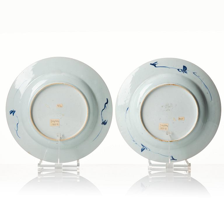 A pair of blue and white dishes, Qing dynasty, Yongzheng (1723-35).