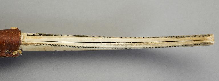 SAMEKNIV, Nils Nilsson Skum, renhorn. Signerad och daterad 1937.