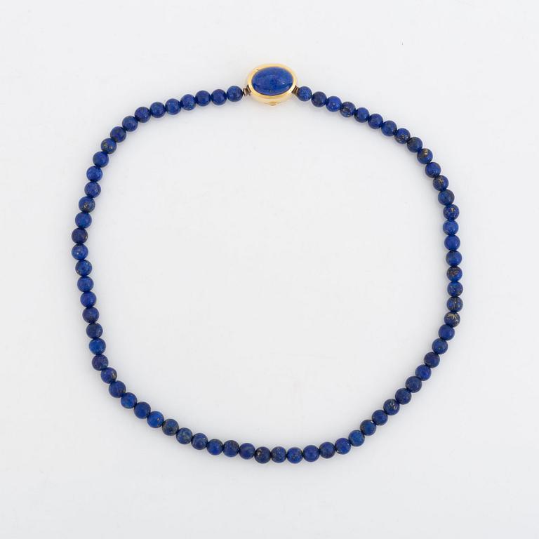 Ole Lynggaard, collier med lapis lazuli, lås i 18K guld samt lapis lazuli.