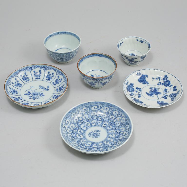 KOPPAR med FAT, 3 st, porslin, Kina, 1700- och 1800-tal.