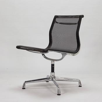 Charles & Ray Eames, an 'EA 108' wivel chair for Vitra.
