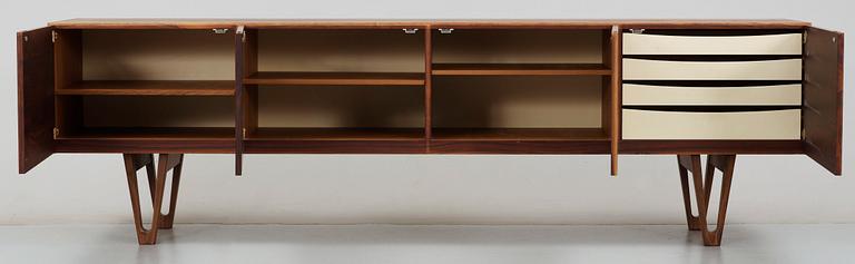 An Ib Kofod Larsen palisander sideboard by Säffle Möbelfabrik, Sverige 1958-59.