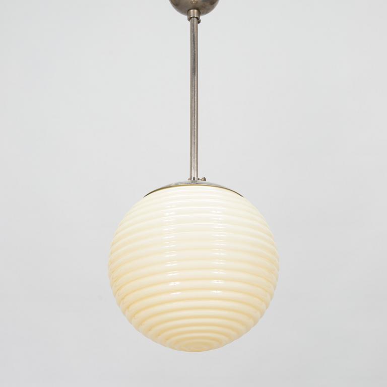 Gunilla Jung, kattovalaisin, malli 1032, Stockmann Orno, 1900-luvun puoliväli.