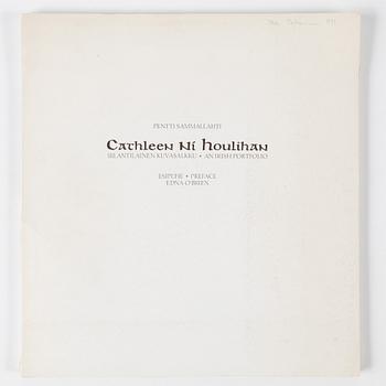 Pentti Sammallahti, "Irlantilainen Kuvasalkku - An Irish Portfolio".