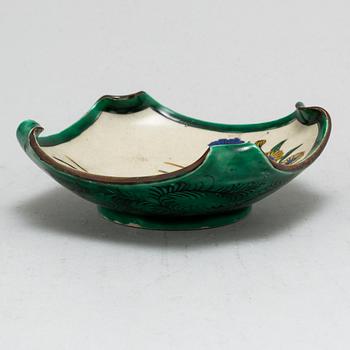 A ko-kutani bowl, Japan, 19th century.