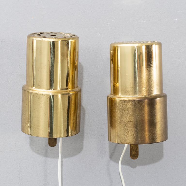 HANS-AGNE JAKOBSSON, a pail of wall lamps, "Nicke", second half of the 20th century.