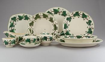 SERVISDELAR, porslin, 37 delar, "Napoleon Ivy", Wedgwood.