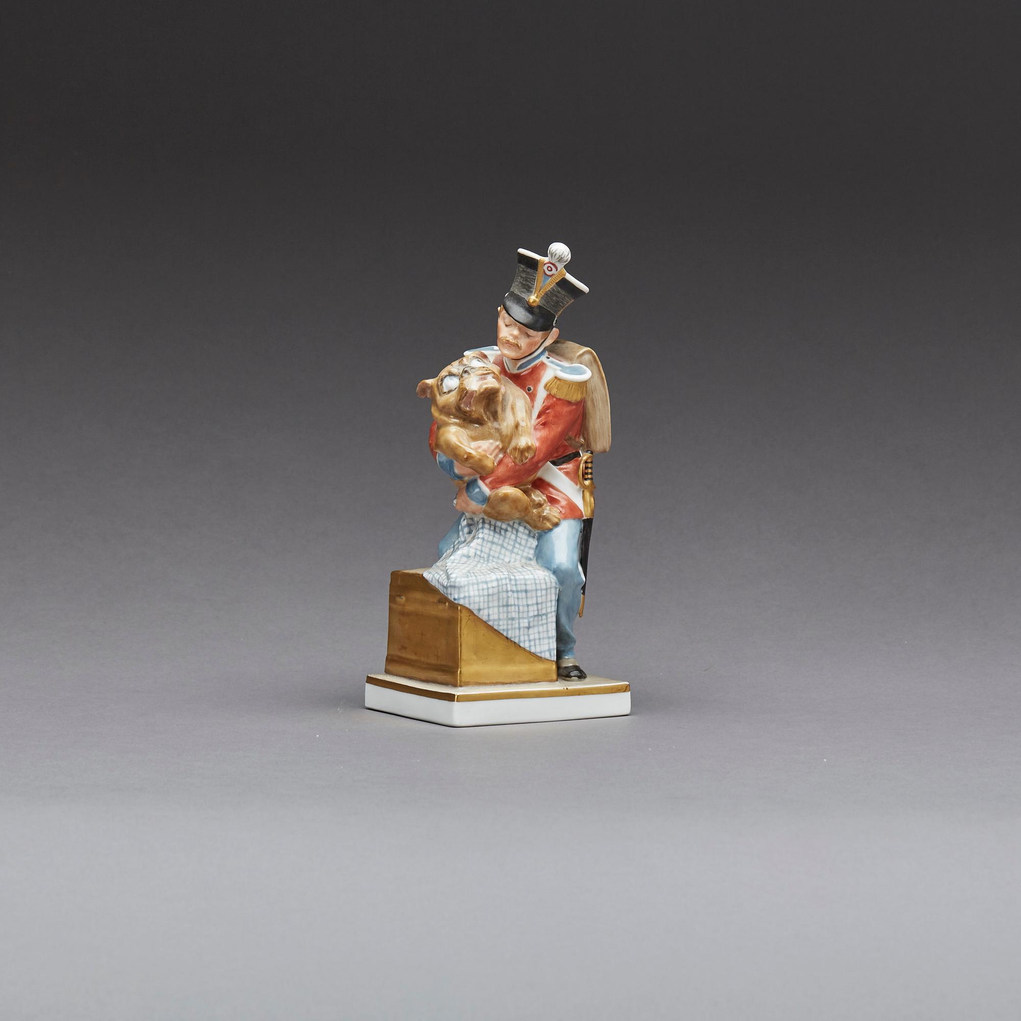 FIGURIN, Royal Copenhagen, "Juliane Marie-porslin", 1900-talets början.
