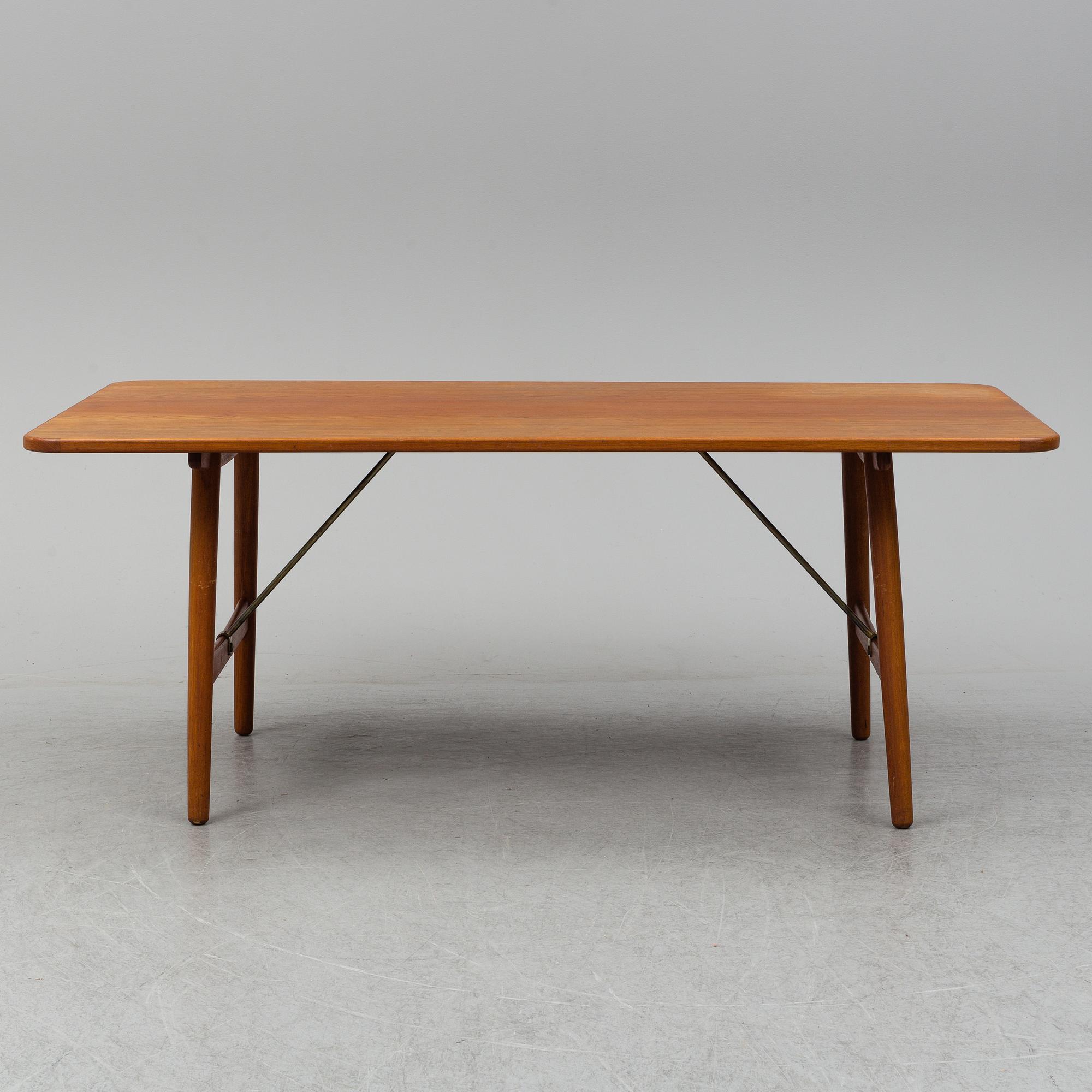BØRGE MOGENSEN, A 'Hunting table' teak dining table.
