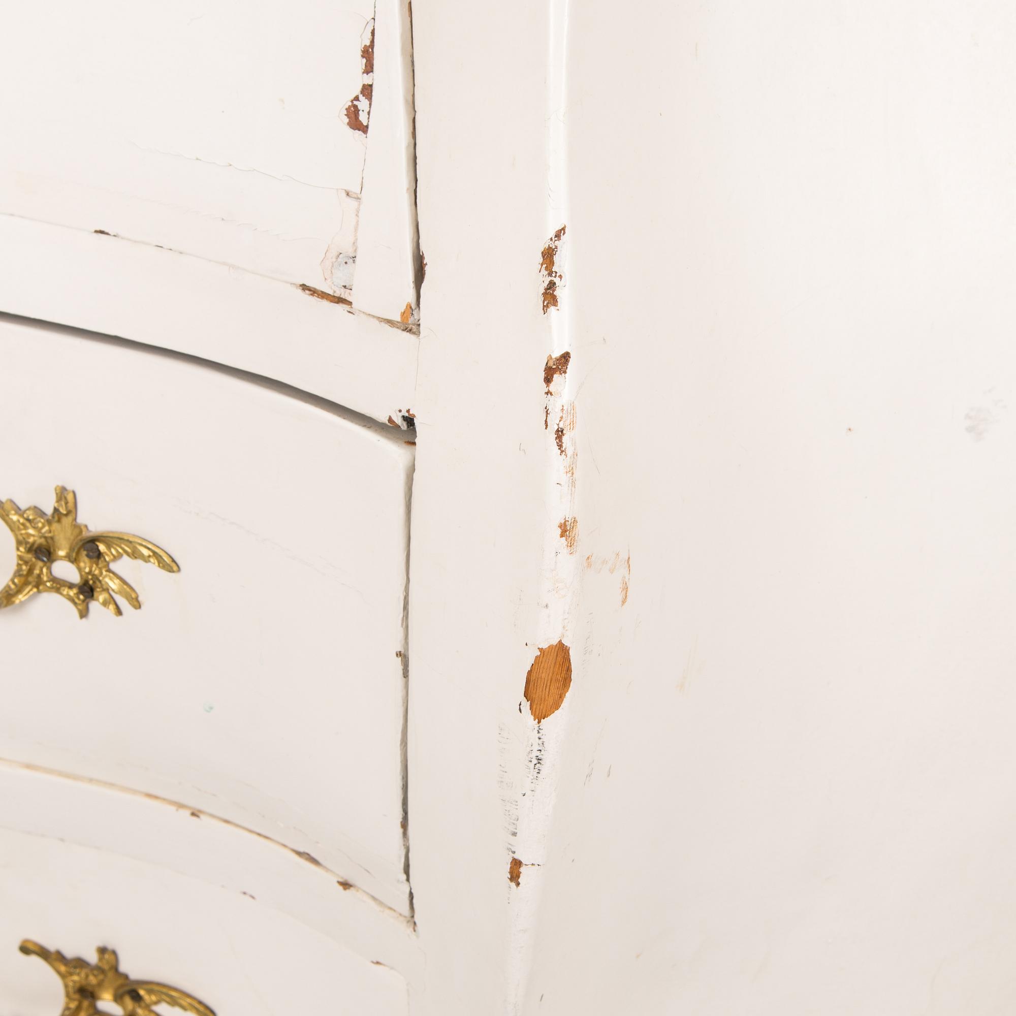 A Swedish rococo chest of drawers, mid 18th century.