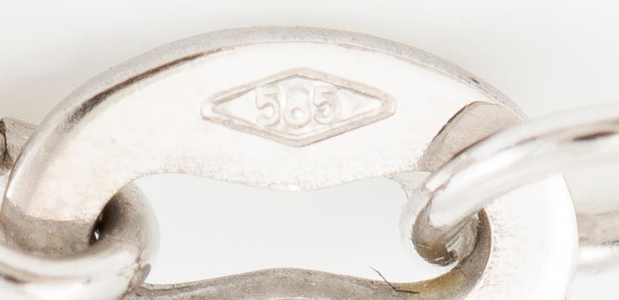 Collier 18K vitguld med odlad Tahitipärla.