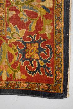 A carpet, antique Ziegler Mahal, ca 452 x 321 cm.