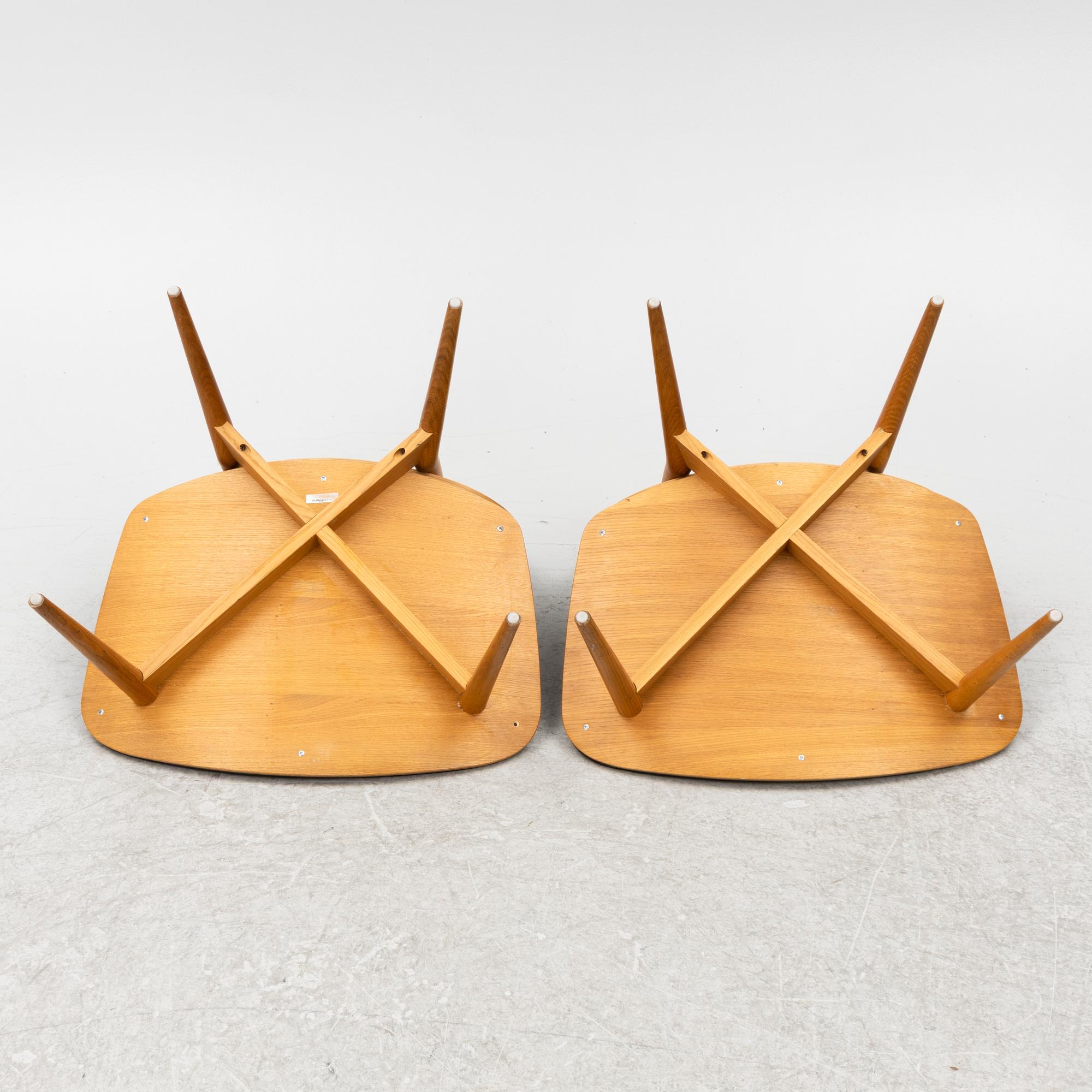 Jonas Lindvall, a pair of 'Papa' lounge chairs for Skandiform, 21st century.