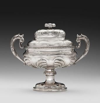 A SUGAR BOWL, 13L silver. G.E. Dehio Tallinn 1810-57. Height 20 cm. Weight 627 g.