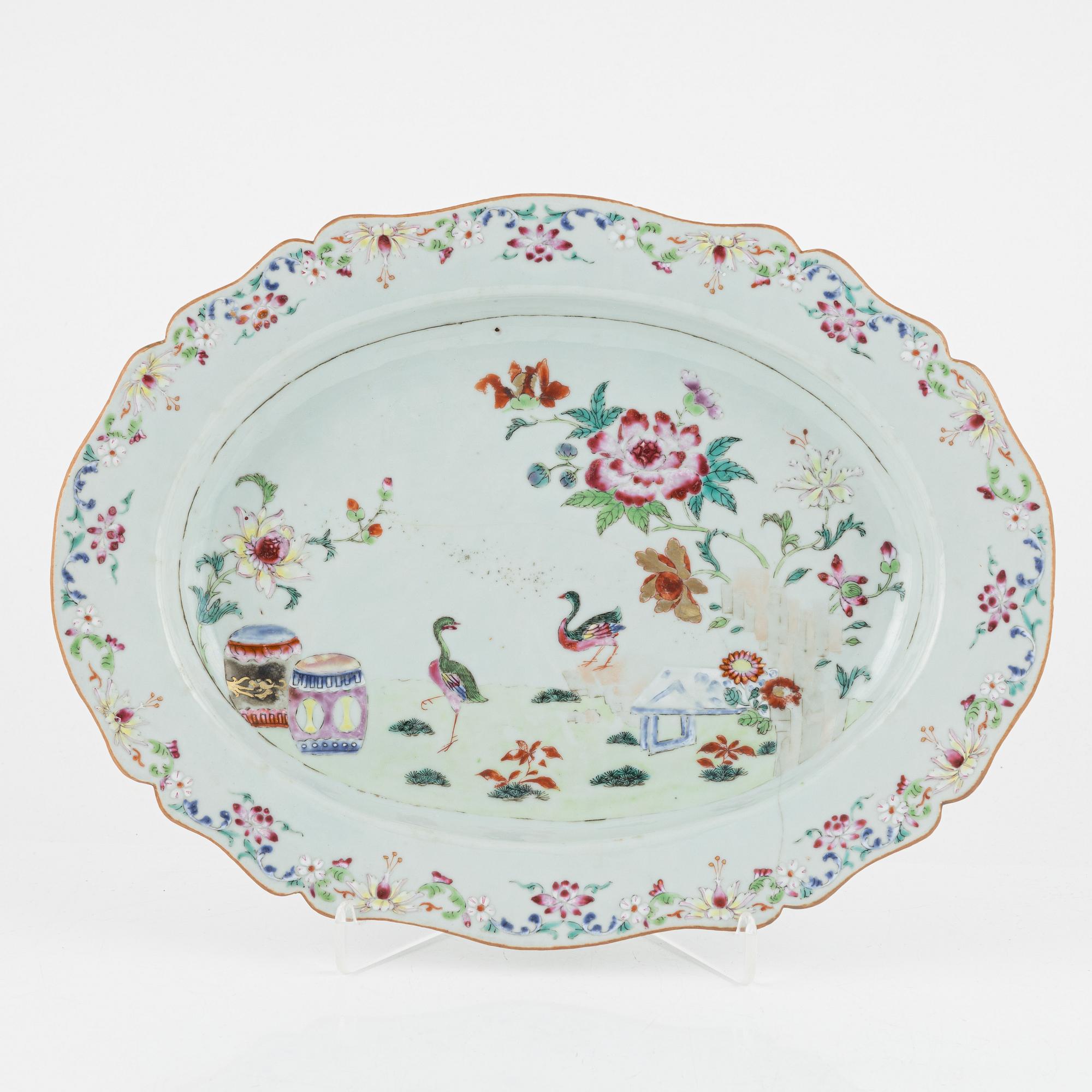 Stekfat, porslin, Kina, Qing dynastin, Qianlong (1736-95).