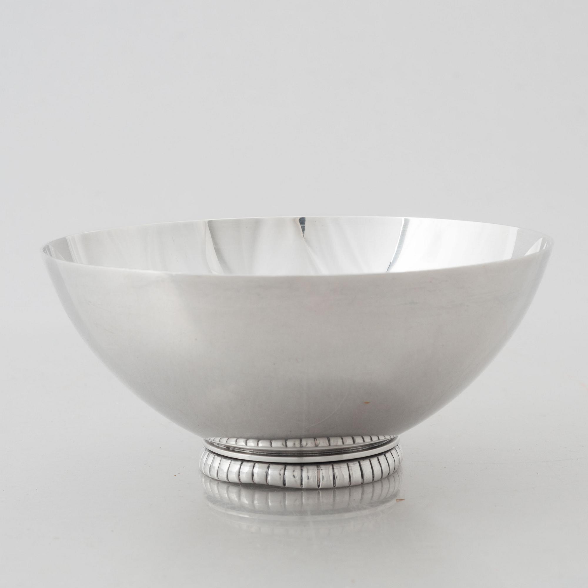 A 20st century sterling silver bowl with Swedish import mark.