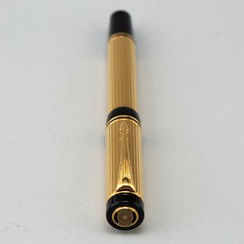 A second half of the 20th century Parker Duofold pen.