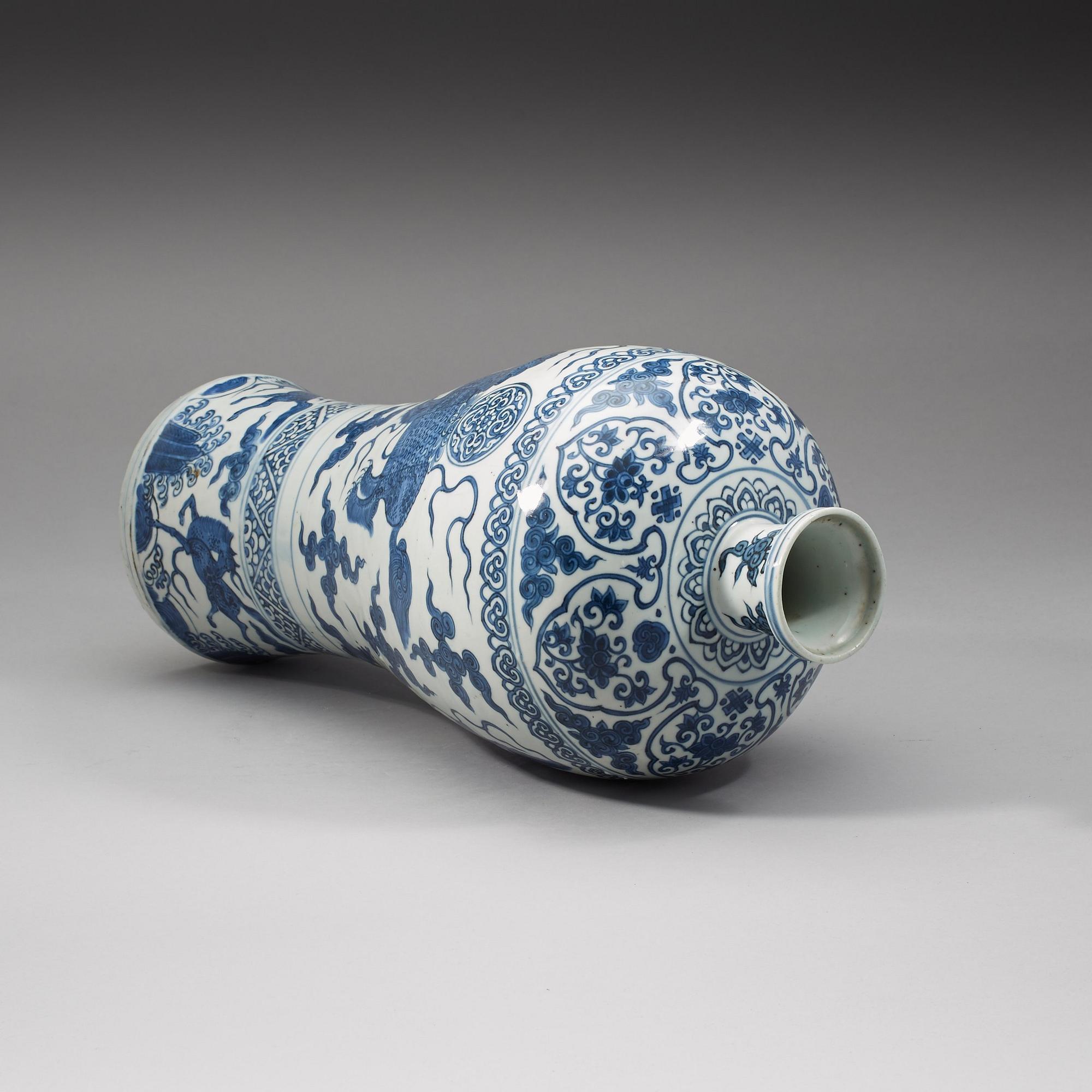 MEIPINGVAS, porslin. Mingdynastin, Wanli (1572-1620).