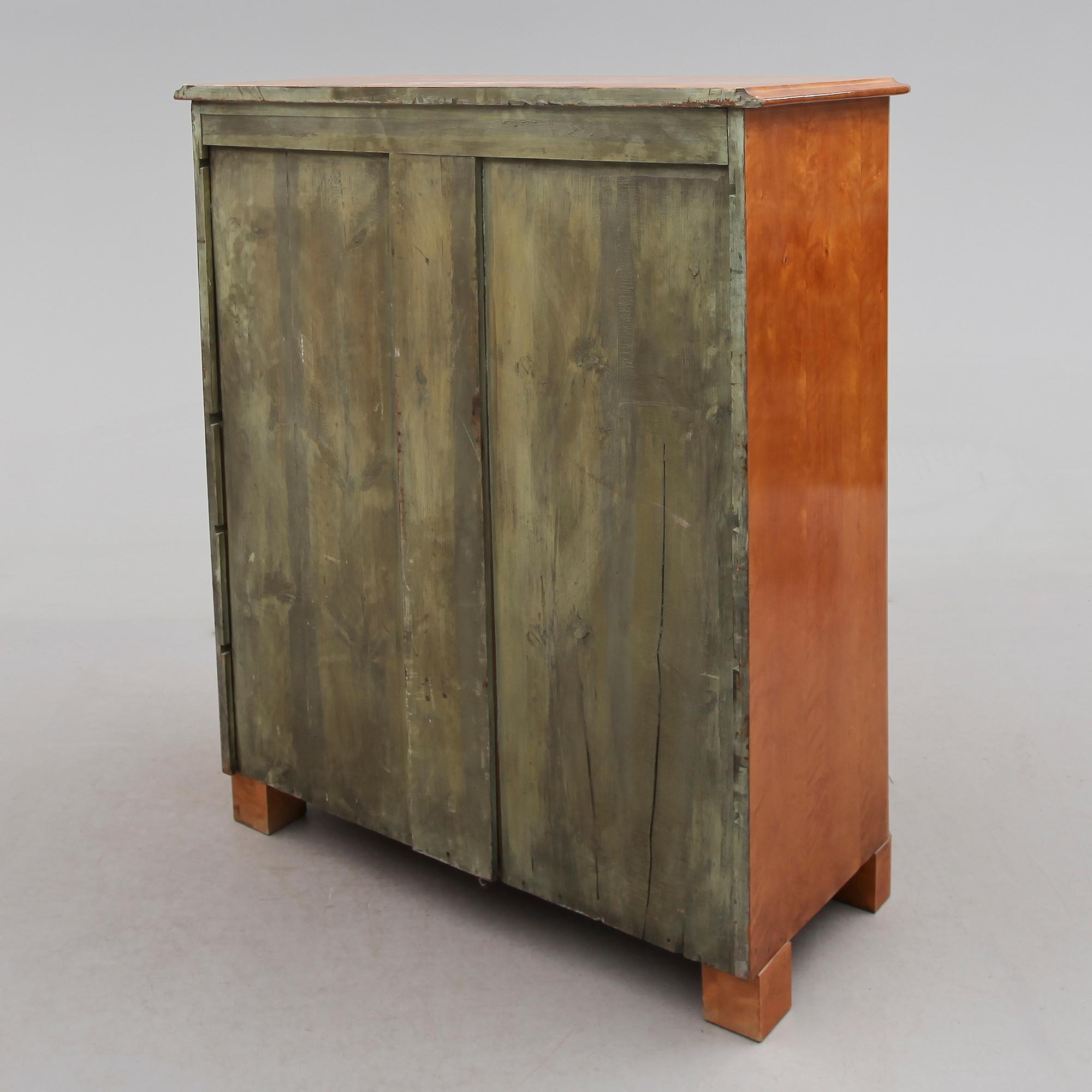 CHIFFONJÉ, 1800-talets andra hälft.