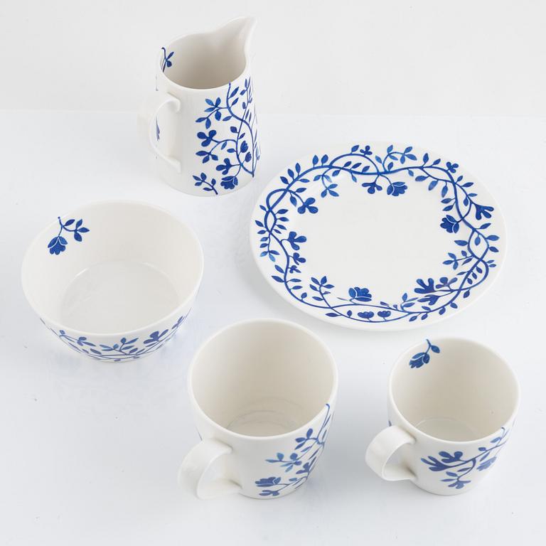 Katarina Briedits, 29 service pieces, porcelain, "Pergola", Rörstrand.