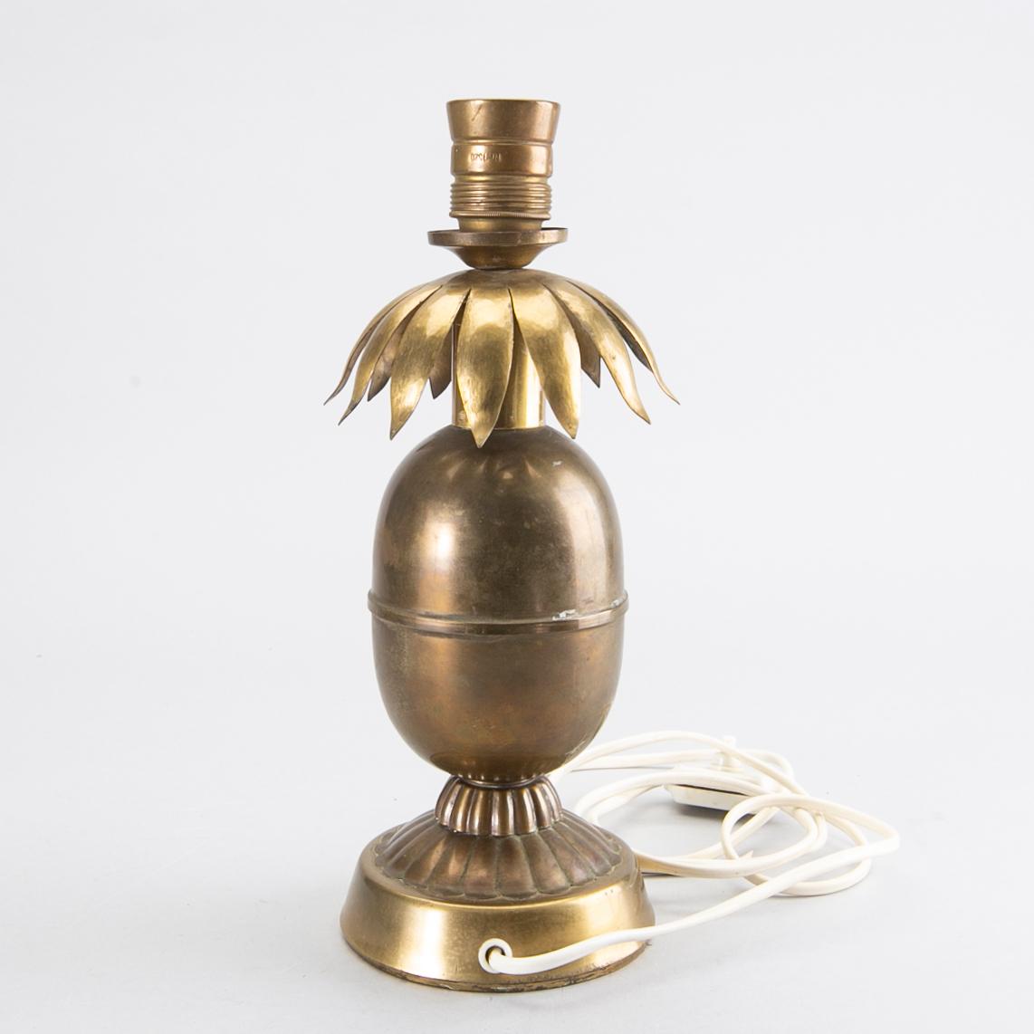 BORDSLAMPA, mässing, 1900-talets andra hälft.
