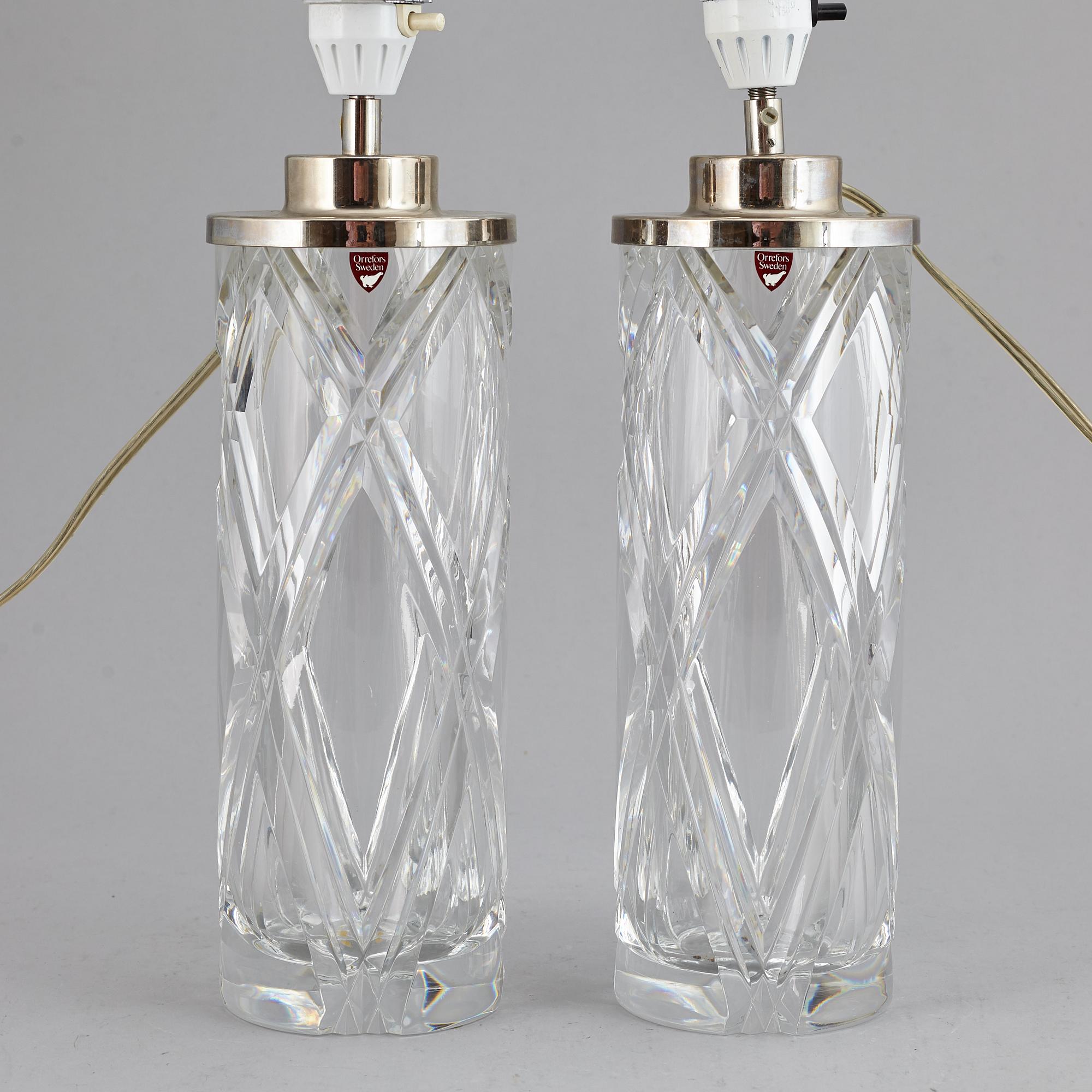 OLLE ALBERIUS, a pair of glass table lights, Orrefors.